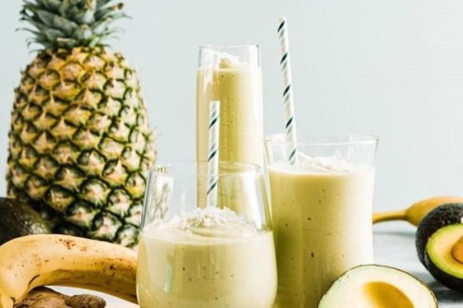 Sinh tố bơ dứa